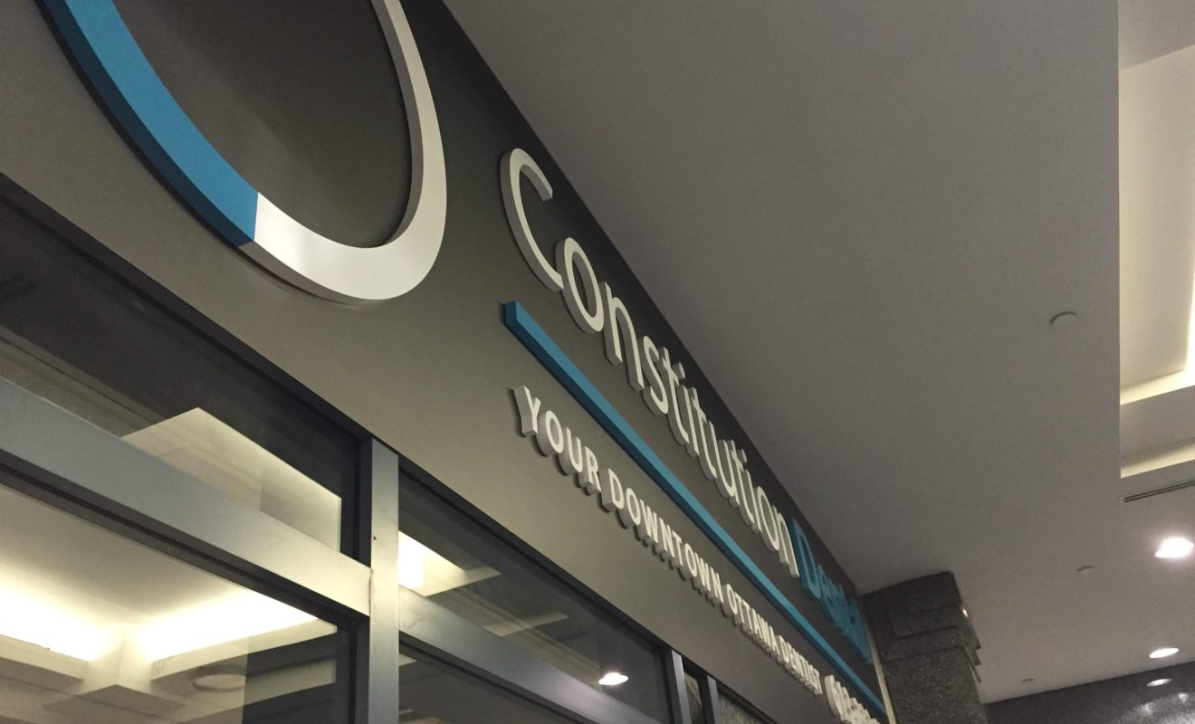 ACRYLIC LETTER DENTAL SIGNAGE 2