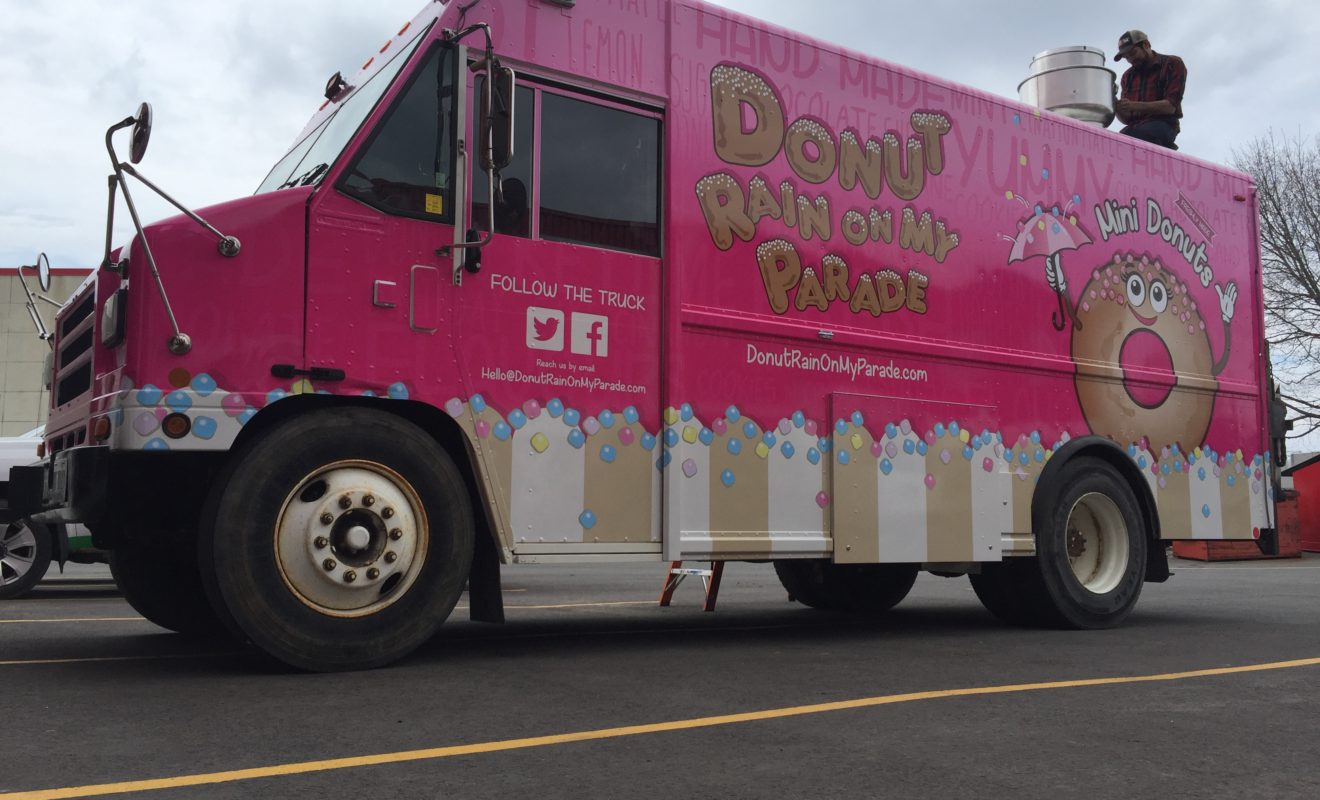 DONUT RAIN FOOD TRUCK WRAP 2