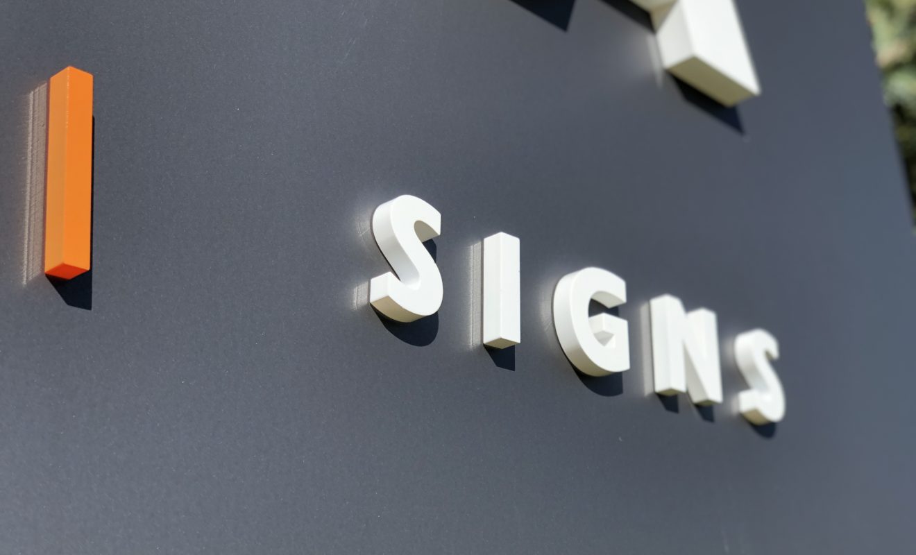 K6 ACRYLIC 3D SIGNAGE 2