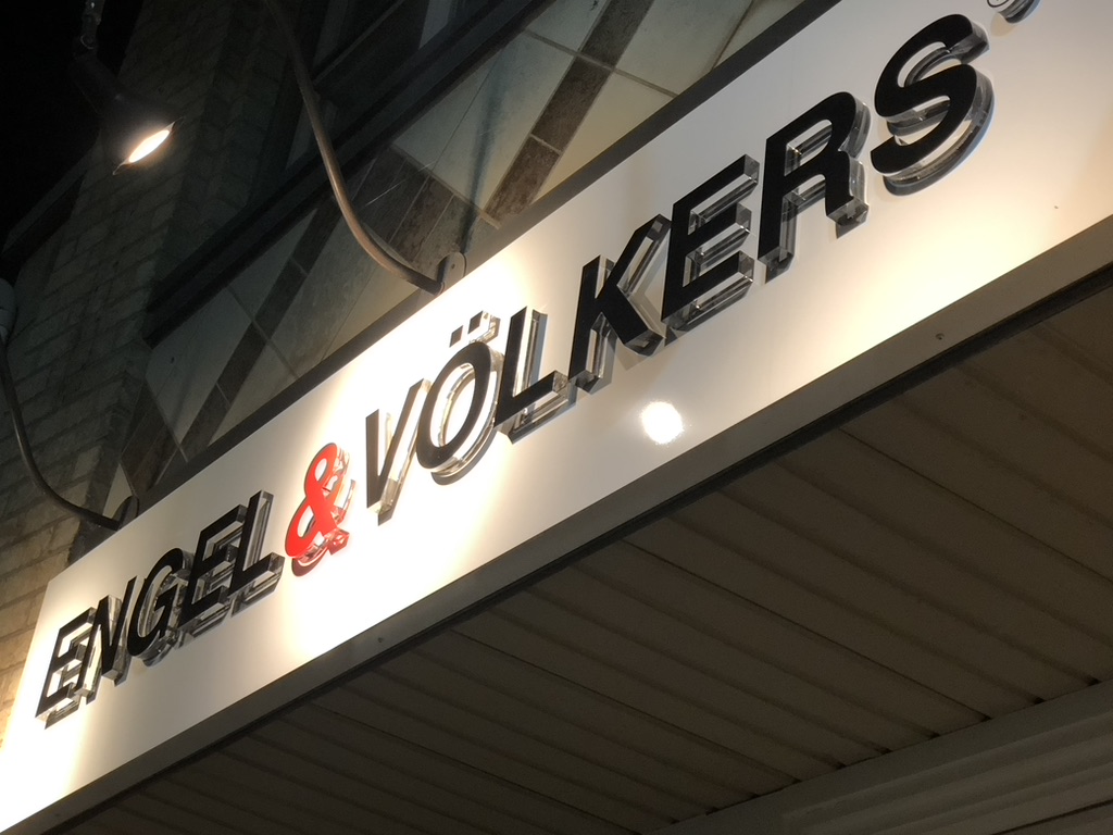 671D6B36-854C-472E-8B41-721BA825AD16_1_105_c